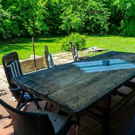 Nyaraló Family Lake House With Big Garden And Garden Place Balatonszemes